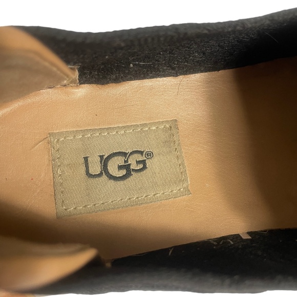 UGG Women's 7.5 Black Loafers - Picture 5 of 7